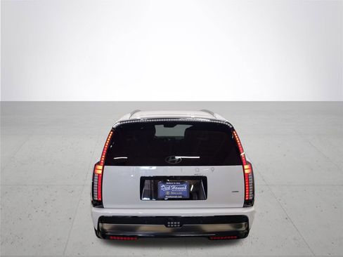 New 2026 Hyundai Ioniq 9 Calligraphy AWD/4WD image 12