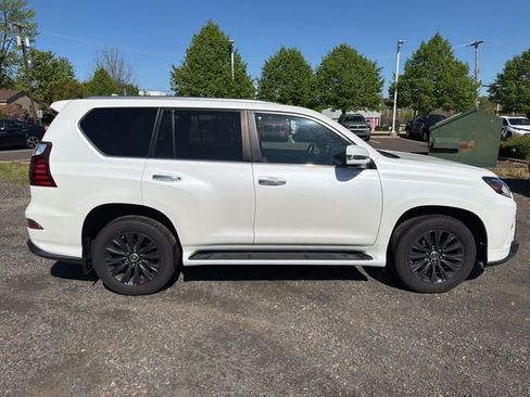 Used 2022 Lexus GX 460 Luxury AWD/4WD image 3
