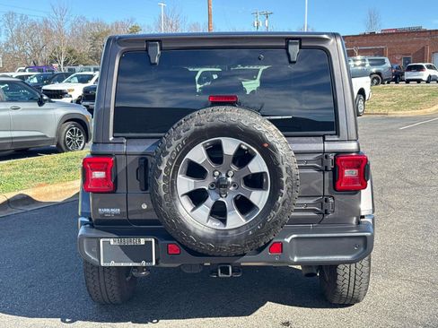 Used 2019 Jeep Wrangler Unlimited Sahara w/ Uconnect 4C Nav & Sound Group image 7