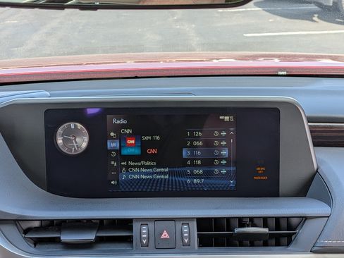 Used 2021 Lexus ES 250 w/ Premium Package AWD/4WD image 29