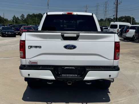 Used 2017 Ford F150 XLT w/ Equipment Group 302A Luxury AWD/4WD image 9
