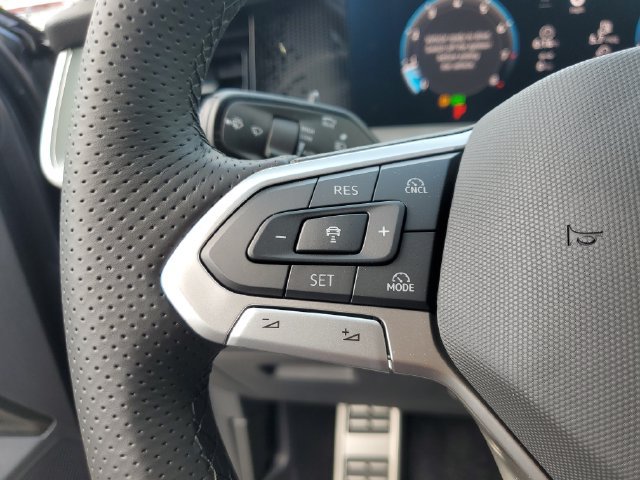New 2026 Volkswagen Tiguan SE R-Line AWD/4WD image 26
