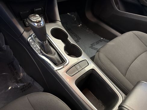 Used 2017 Chevrolet Cruze LT w/ Convenience Package image 23