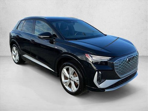 Used 2023 Audi Q4 e-tron Prestige w/ 20" Wheel Package image 3