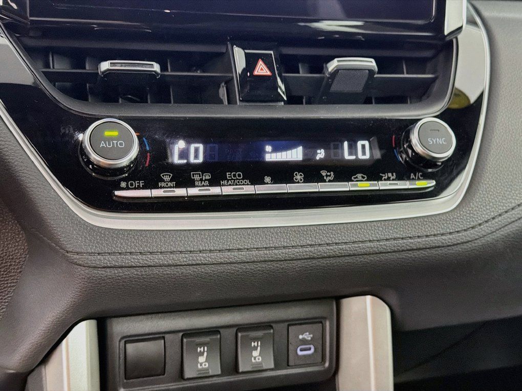 Used 2025 Toyota Corolla Cross AWD Hybrid image 20