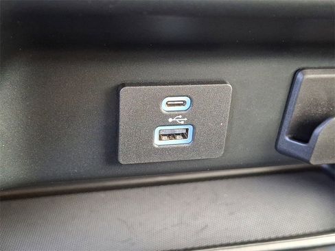 Used 2022 Ford F150 XLT w/ Equipment Group 301A Mid image 26