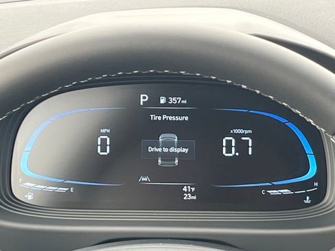 New 2026 Hyundai Venue SEL FWD image 25