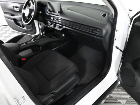 Used 2024 Honda HR-V LX image 8