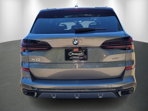 New 2026 BMW X5 xDrive40i w/ M Sport Package image 6