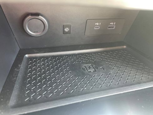 Used 2024 Nissan Pathfinder Platinum w/ Cargo Package image 34