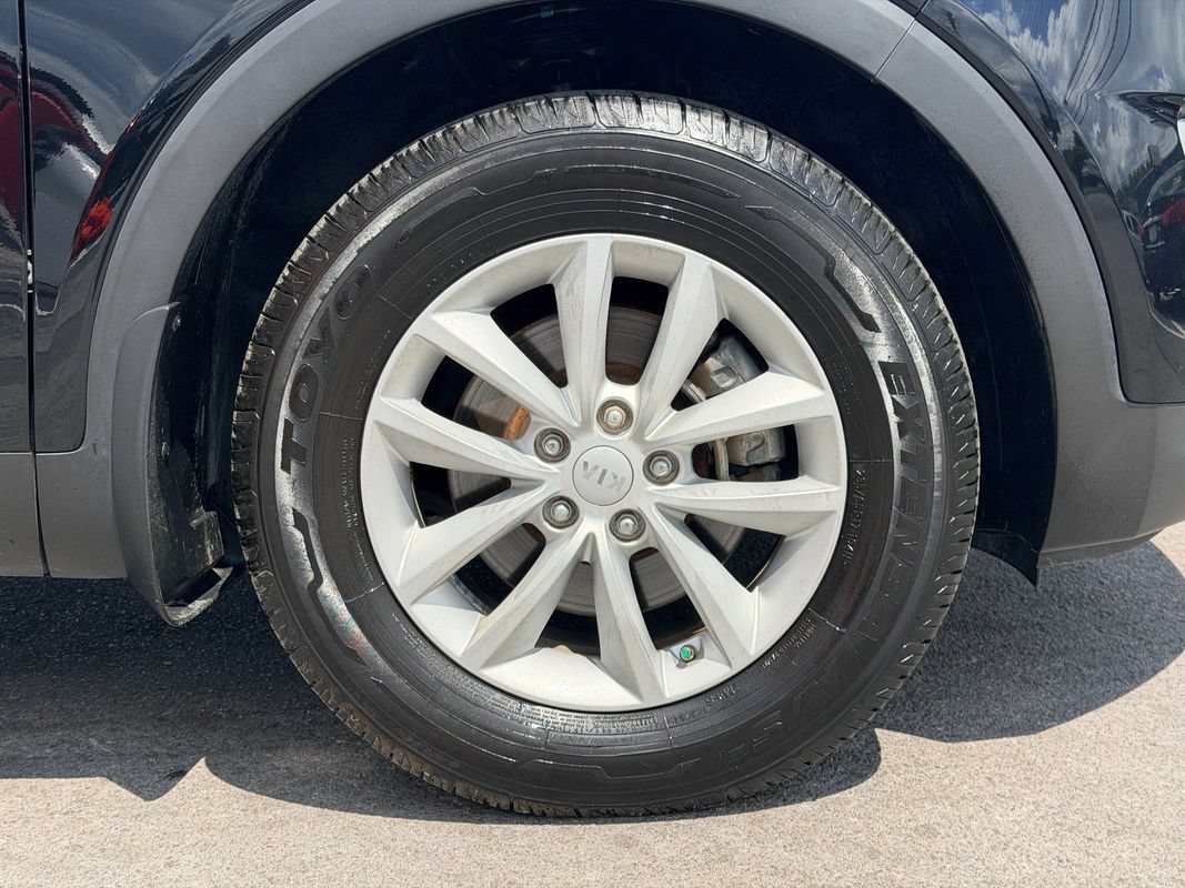 Used 2018 Kia Sorento FWD image 27