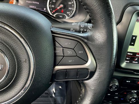 Used 2022 Jeep Renegade Latitude w/ Convenience Group AWD/4WD image 19