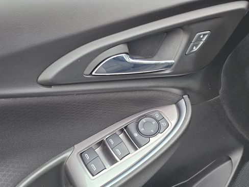 Used 2022 Chevrolet Malibu LT FWD image 29