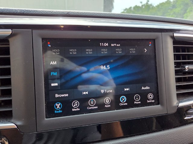 Used 2020 Chrysler Voyager LX FWD image 26