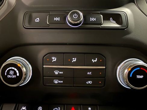 Used 2024 GMC Sierra 1500 Pro w/ Pro Value Package image 19