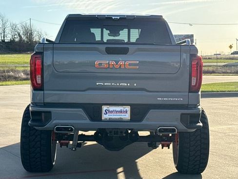 Used 2025 GMC Sierra 1500 Denali w/ Denali Reserve Package AWD/4WD image 8
