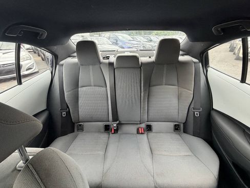 Used 2020 Toyota Corolla SE FWD image 32