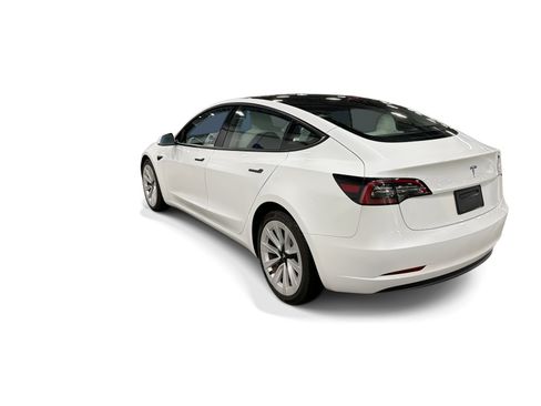 Certified 2023 Tesla Model 3 Standard Range RWD image 4