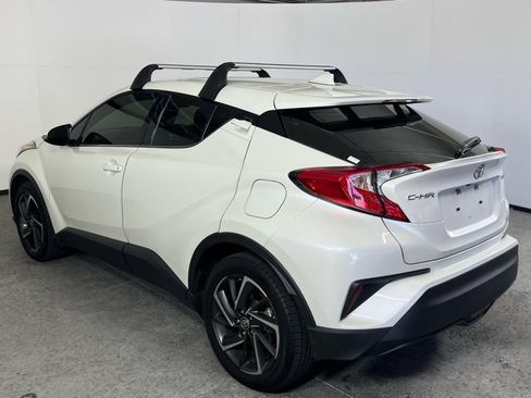 Used 2021 Toyota C-HR Limited image 10