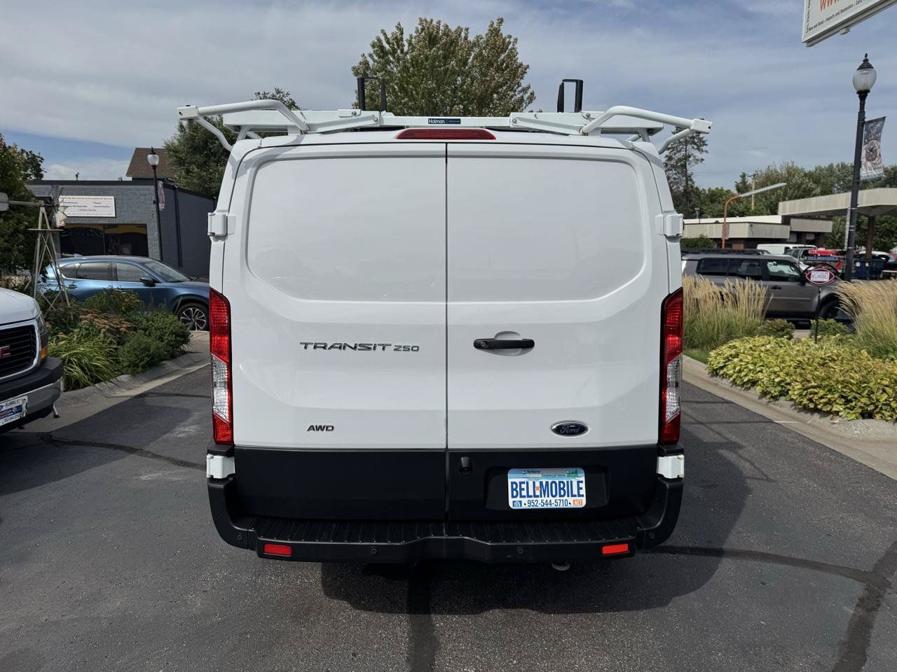 Used 2023 Ford Transit 250 Low Roof AWD image 4
