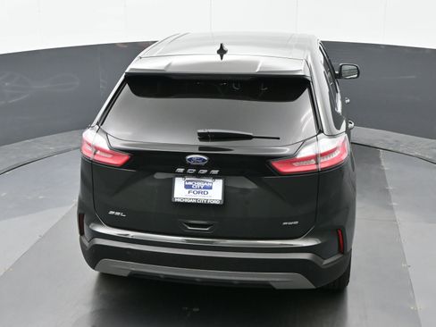 Used 2022 Ford Edge SEL image 34