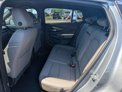 New 2026 Buick Envista Avenir FWD image 9