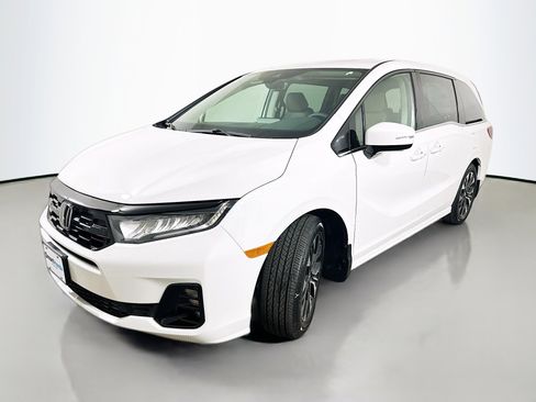 New 2026 Honda Odyssey Elite image 3