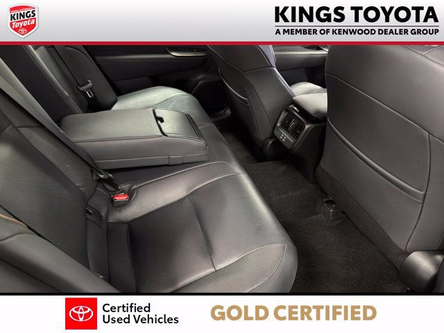 Used 2023 Toyota Crown AWD/4WD image 14