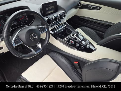 Used 2018 Mercedes-Benz AMG GT Roadster image 19