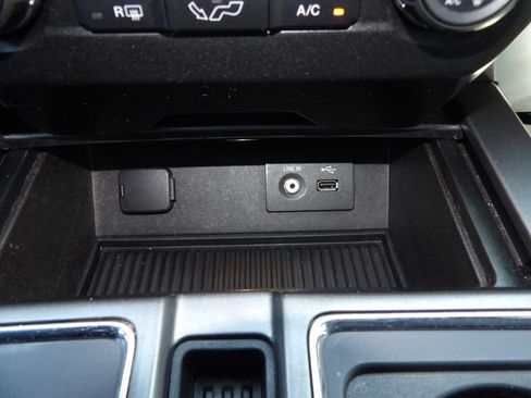 Used 2015 Ford F150 XLT w/ Equipment Group 301A Mid RWD image 26