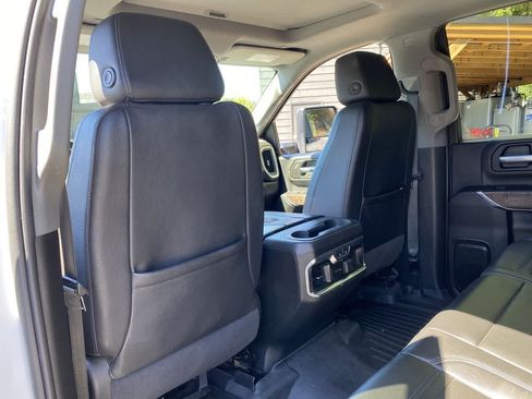 Used 2022 GMC Sierra 3500 Denali w/ Denali Ultimate Package AWD/4WD image 15