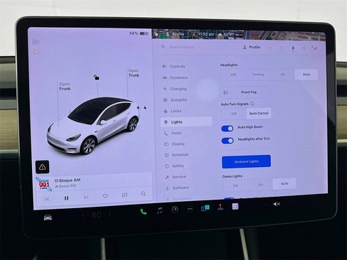 Used 2021 Tesla Model Y Standard Range image 31