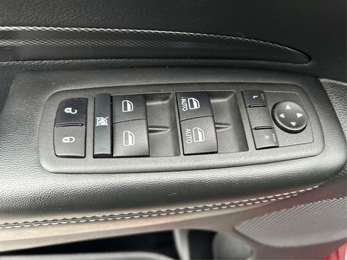 Used 2022 Dodge Durango GT image 35