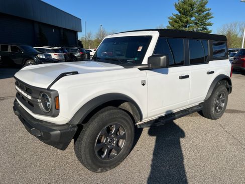 Used 2024 Ford Bronco Big Bend image 3