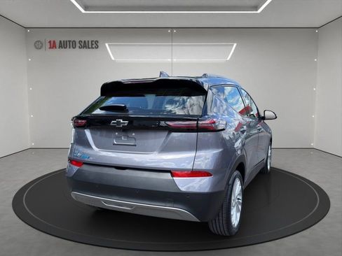 Used 2023 Chevrolet Bolt EUV LT w/ Driver Confidence Package FWD image 5