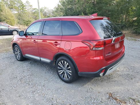 Used 2020 Mitsubishi Outlander ES image 3