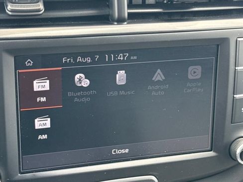 Certified 2025 Kia Soul LX w/ LX Technology Package FWD image 23