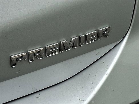 Used 2019 Chevrolet Equinox Premier image 27