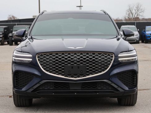 Used 2022 Genesis GV70 3.5T Sport w/ Sport Prestige Package image 2