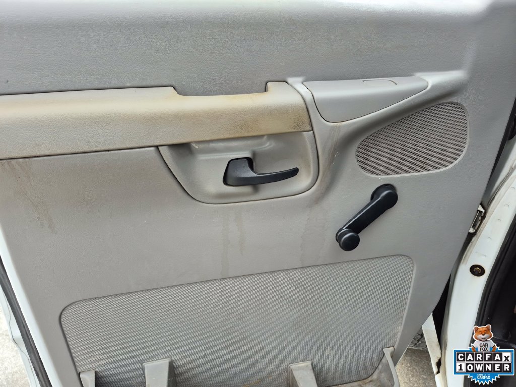 Used 2002 Ford E-150 and Econoline 150 RWD image 14