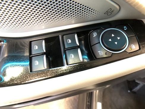 Used 2025 Ford Explorer Platinum w/ LUX Leather Package image 12