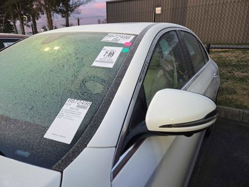 Used 2019 Mercedes-Benz E 300 4MATIC w/ Premium 1 Package image 12