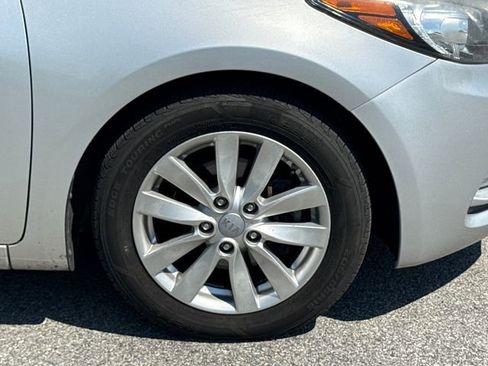 Used 2015 Kia Forte EX w/ EX Premium Package FWD image 9