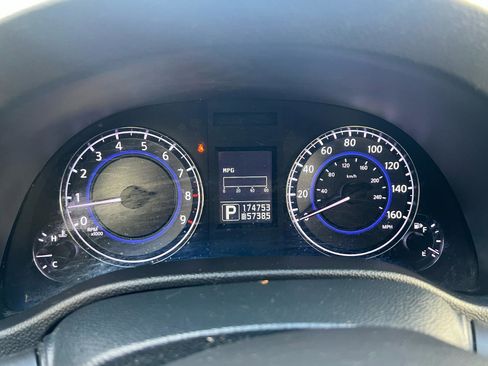 Used 2010 INFINITI G37 Journey w/ Premium Pkg image 42