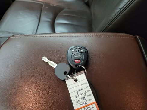 Used 2014 Buick Enclave Leather w/ Trailering Provision Package image 44