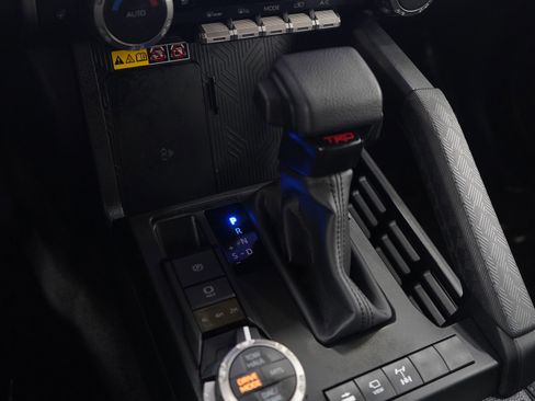 Used 2025 Toyota 4Runner TRD Off-Road Premium w/ Tow Technology Package AWD/4WD image 23