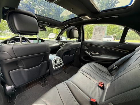 Used 2017 Mercedes-Benz S 550 4MATIC Sedan image 15