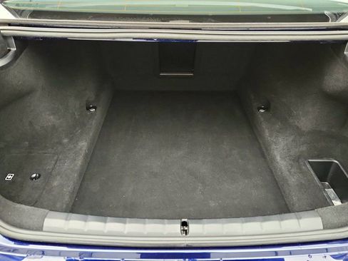 Used 2023 BMW 760i xDrive image 21