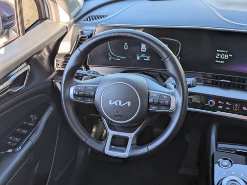 Used 2023 Kia Sportage EX image 13