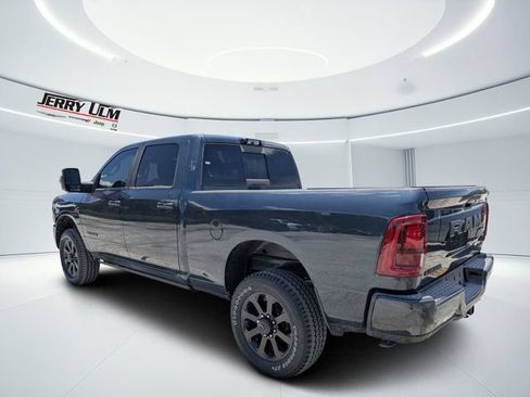 New 2026 RAM 2500 Laramie AWD/4WD image 5